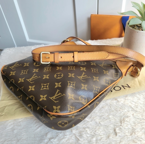 💕DISCONTINUED Very Rare Crossbody LOUIS VUITTON Odeon PM Monogram - Picture 16 of 16
